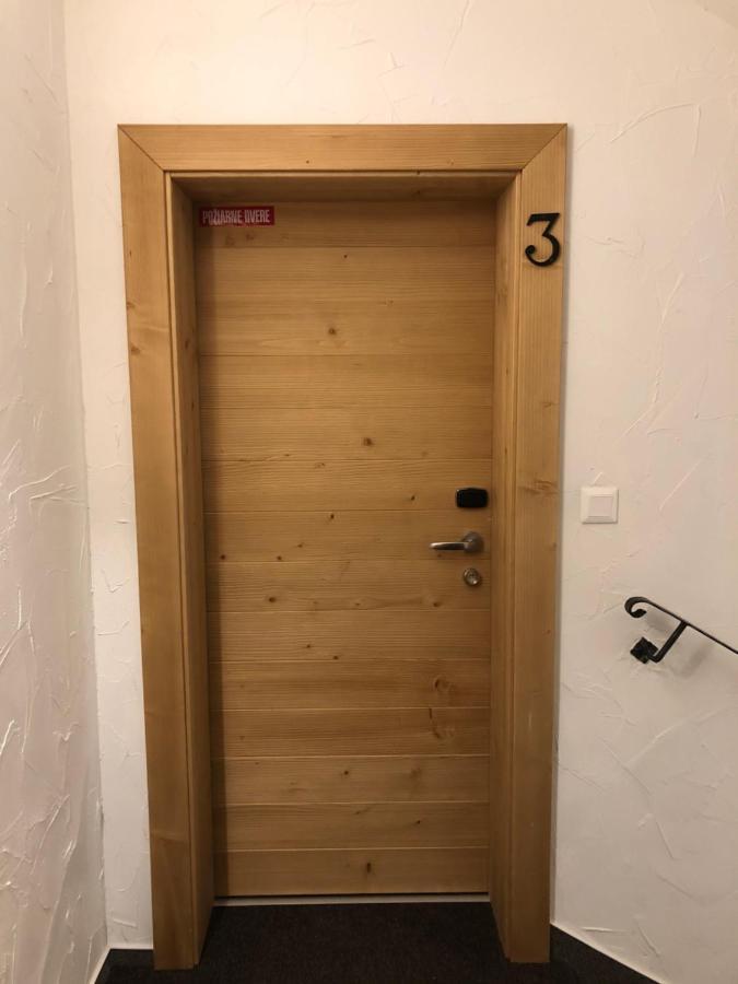 Apartman Jeleni Grun Jasna ديمانوفْشكا دولِنا المظهر الخارجي الصورة